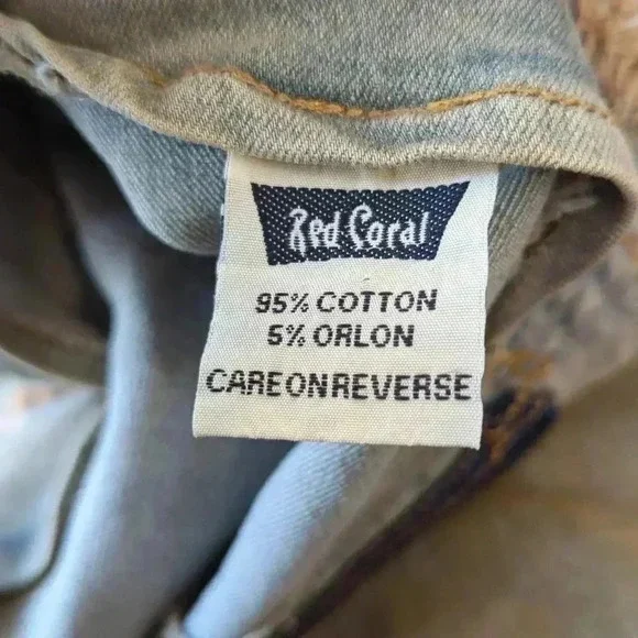 Beautiful  detailed Jeans - Picture 8 of 9